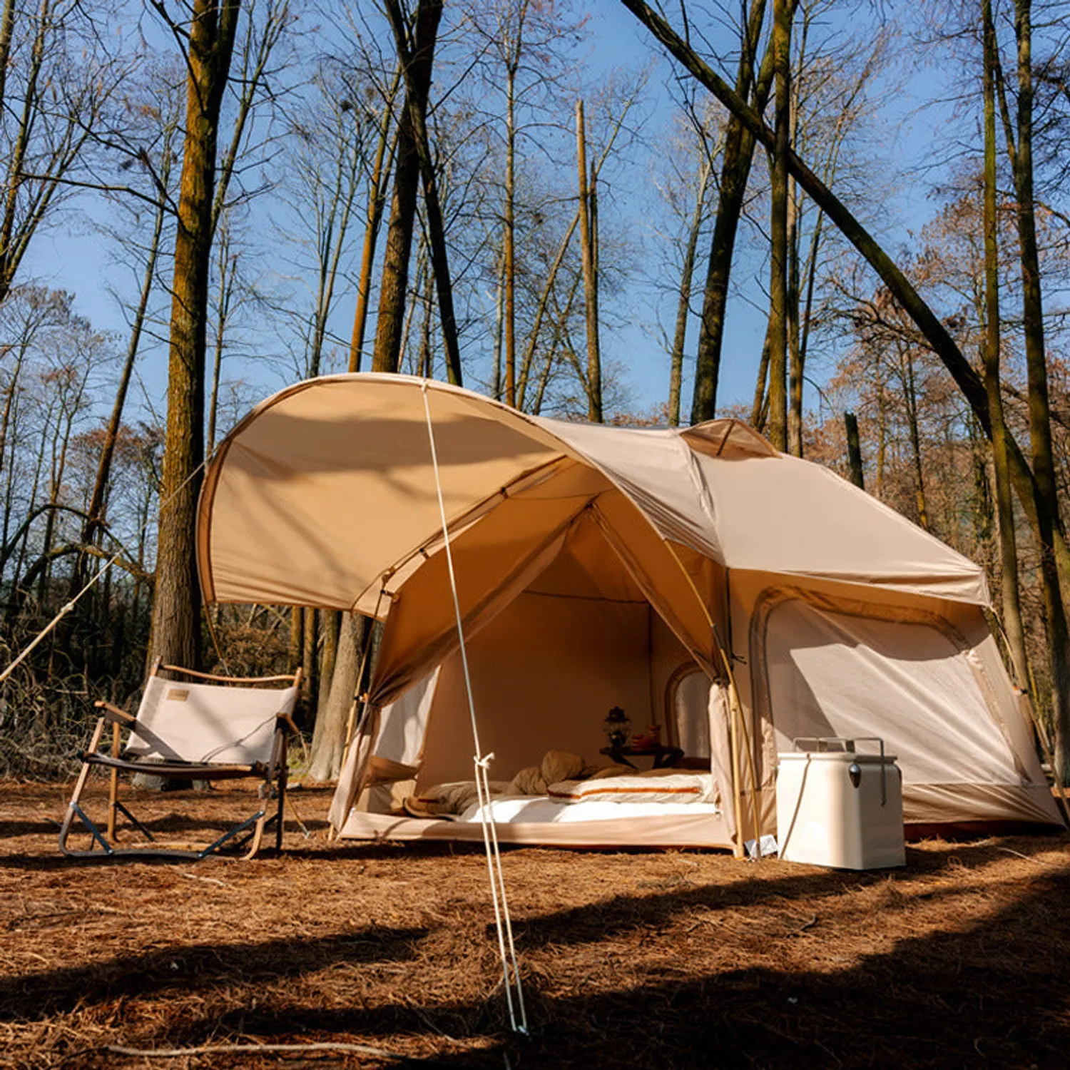 Outdoor tent