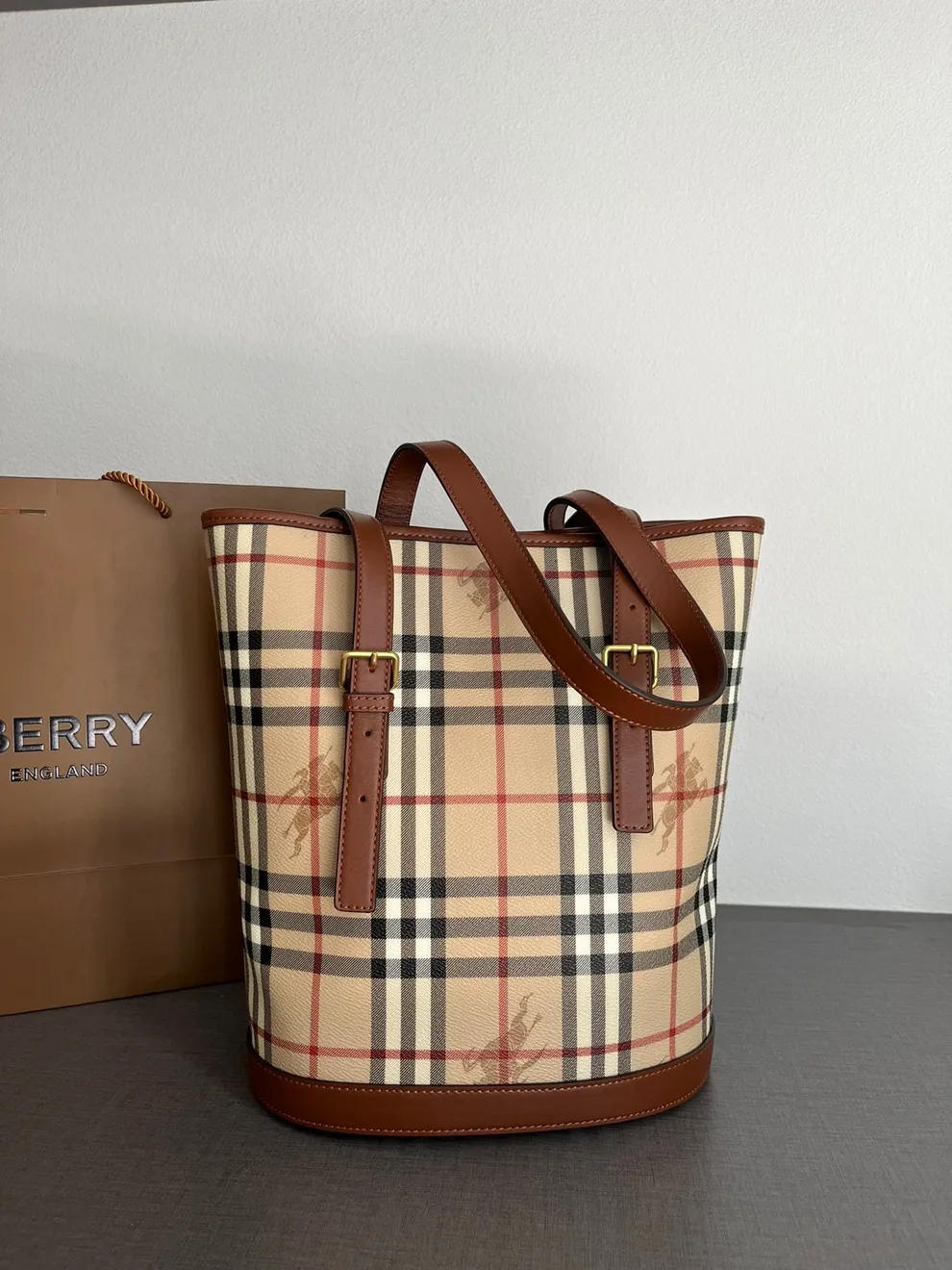 BURBERRY